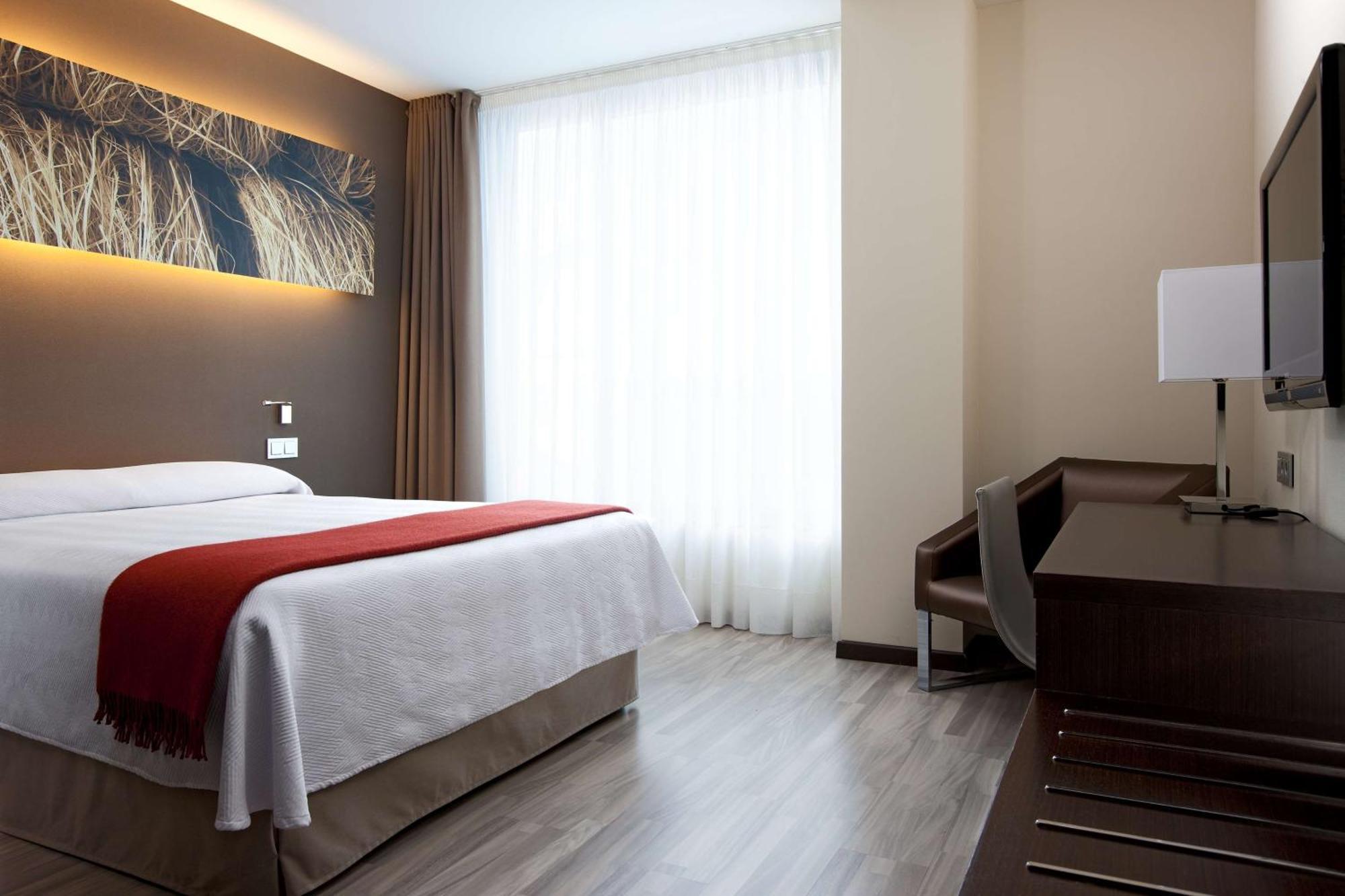 Hotell Nh Diagonal Center 3*